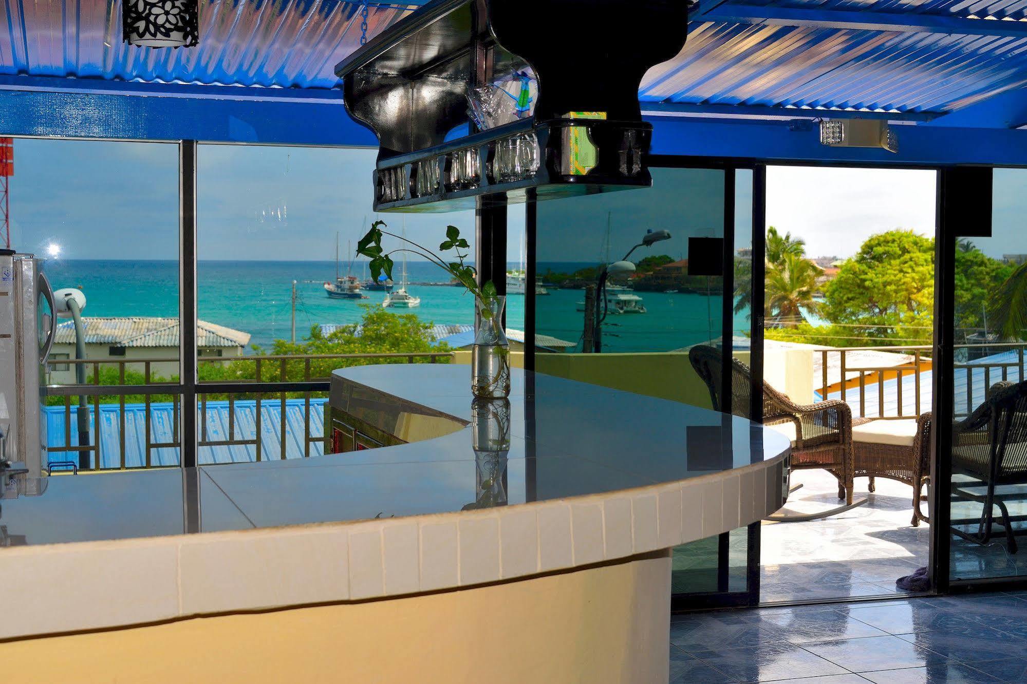 Hostal Cormorant Flightless Puerto Ayora (Galapagos Islands) Exterior foto