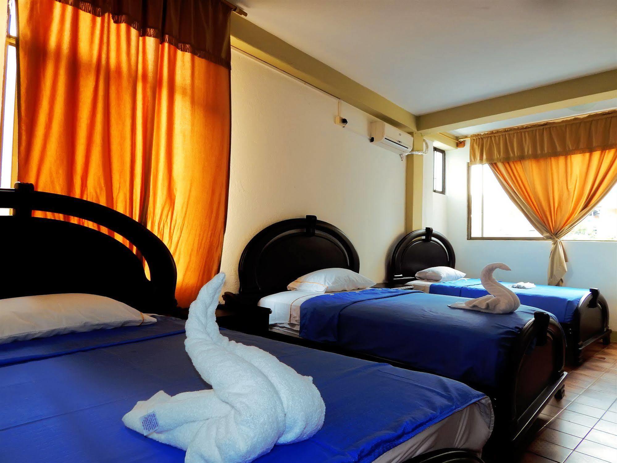 Hostal Cormorant Flightless Puerto Ayora (Galapagos Islands) Exterior foto