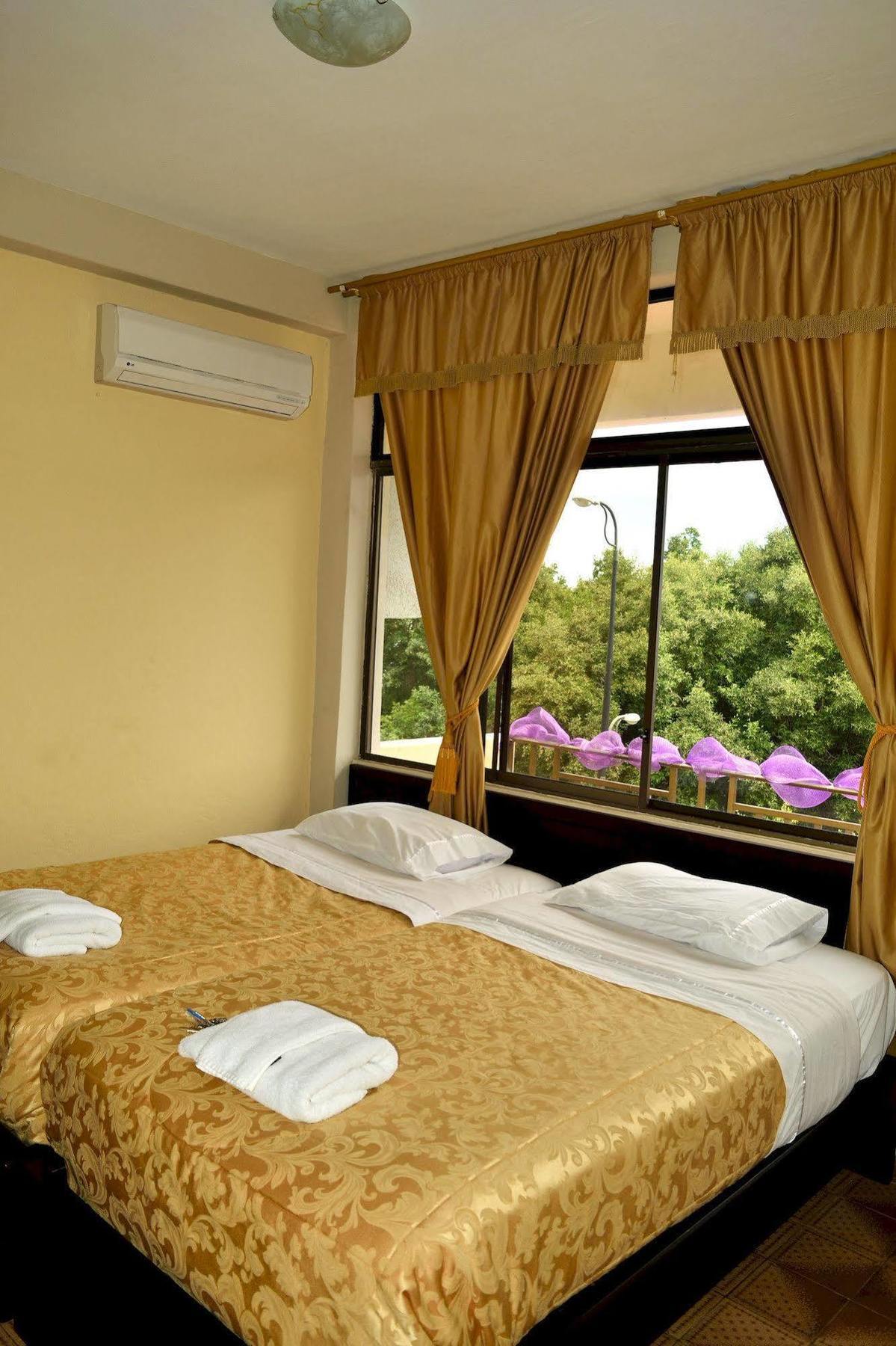 Hostal Cormorant Flightless Puerto Ayora (Galapagos Islands) Exterior foto