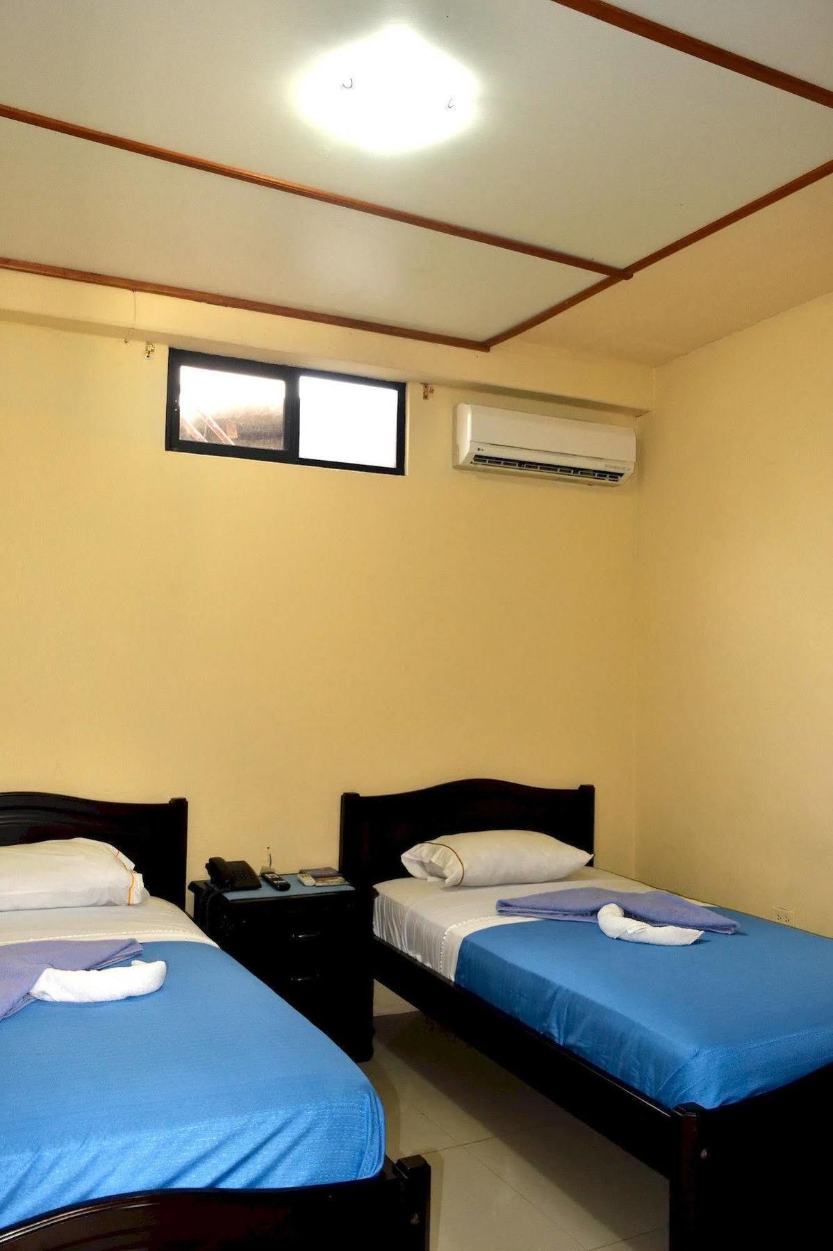 Hostal Cormorant Flightless Puerto Ayora (Galapagos Islands) Exterior foto